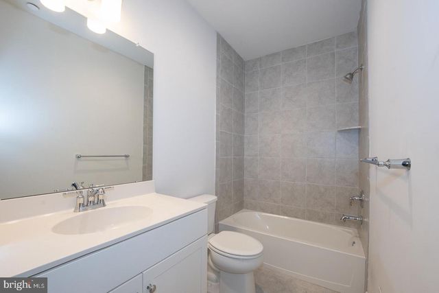 220 CHARLES ELLIS DR, Newtown Square, PA 19073