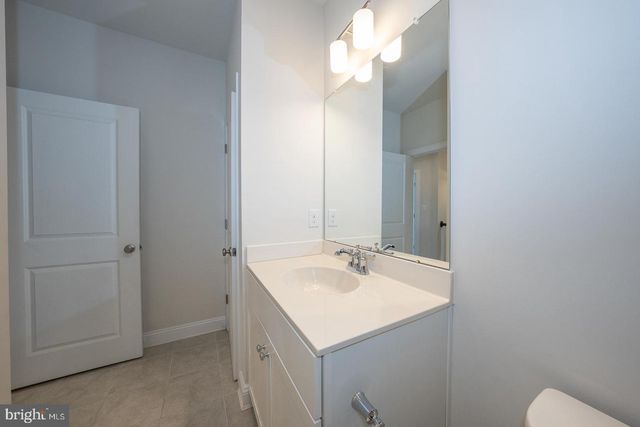 220 CHARLES ELLIS DR, Newtown Square, PA 19073