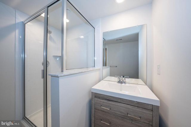 220 CHARLES ELLIS DR, Newtown Square, PA 19073