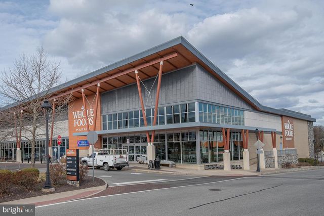 220 CHARLES ELLIS DR, Newtown Square, PA 19073