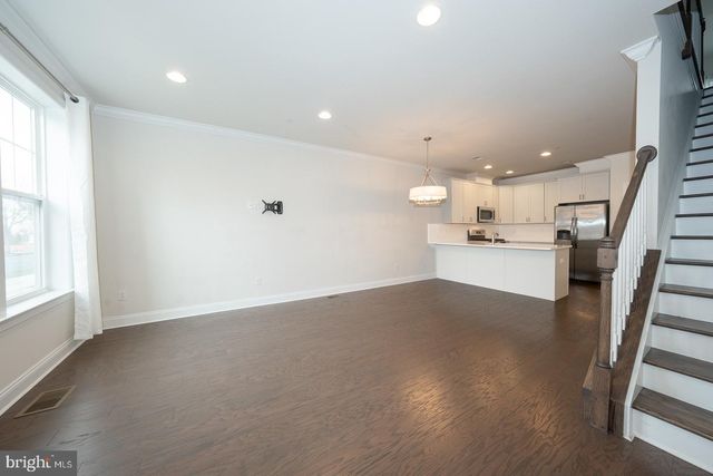 220 CHARLES ELLIS DR, Newtown Square, PA 19073