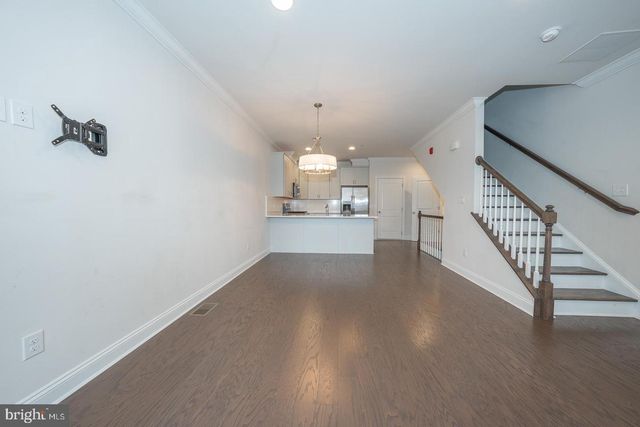 220 CHARLES ELLIS DR, Newtown Square, PA 19073