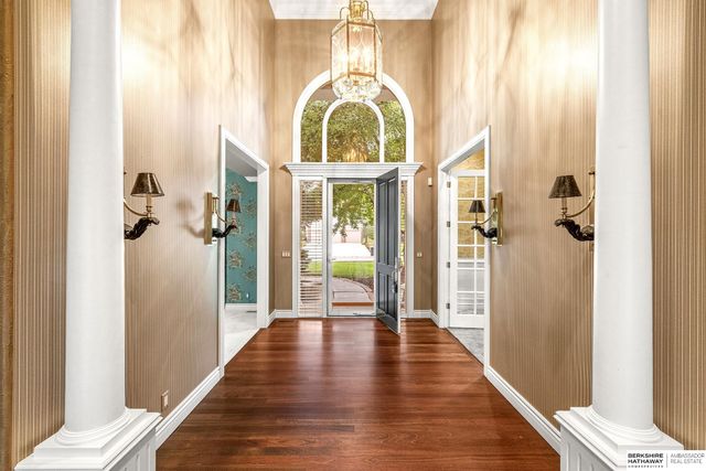 1319 S 184th Circle, Omaha, NE 68130