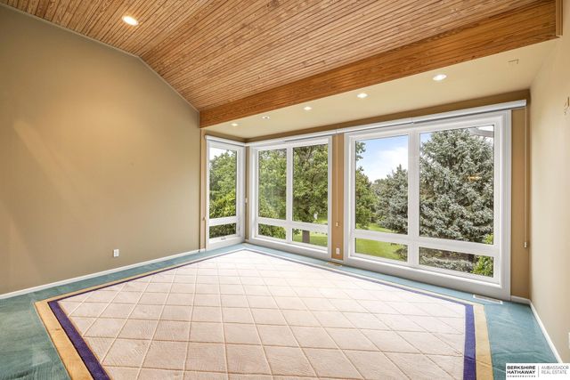 1319 S 184th Circle, Omaha, NE 68130