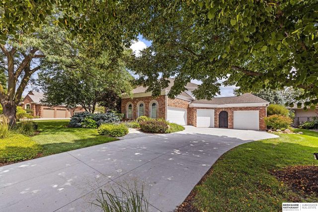 1319 S 184th Circle, Omaha, NE 68130