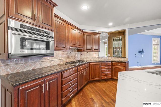 1319 S 184th Circle, Omaha, NE 68130