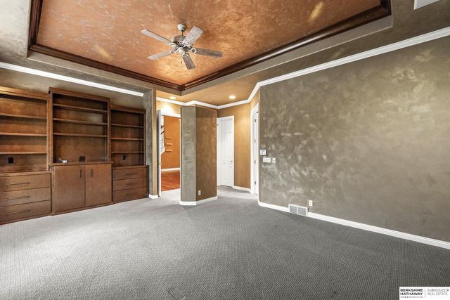 1319 S 184th Circle, Omaha, NE 68130