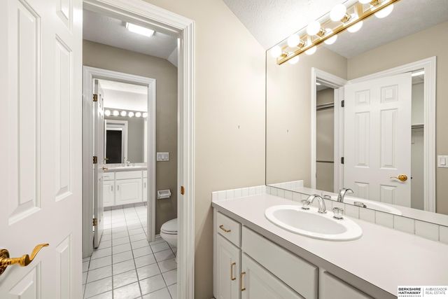 1319 S 184th Circle, Omaha, NE 68130