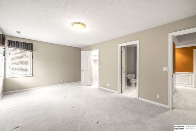 1319 S 184th Circle, Omaha, NE 68130