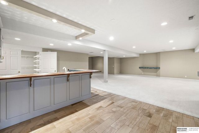 1319 S 184th Circle, Omaha, NE 68130