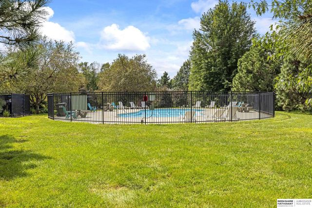 1319 S 184th Circle, Omaha, NE 68130