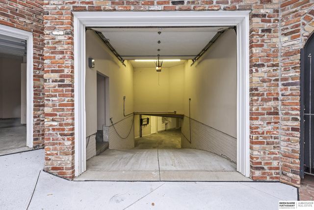 1319 S 184th Circle, Omaha, NE 68130