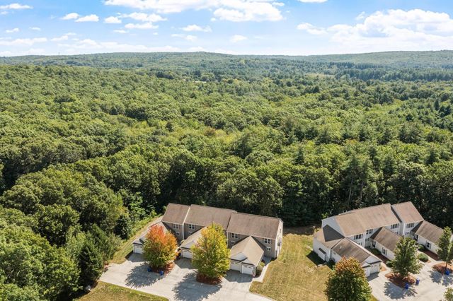 32 Overlook Circle, Hudson, NH 03051