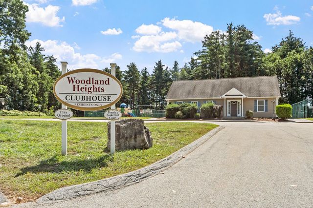 32 Overlook Circle, Hudson, NH 03051
