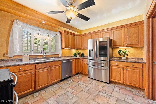 1367 Girard Street, Akron, OH 44301