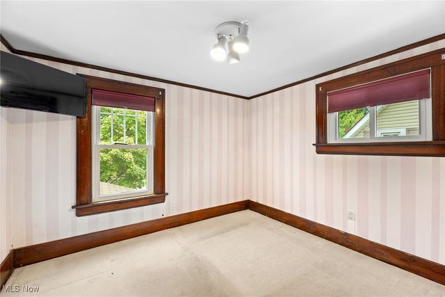 1367 Girard Street, Akron, OH 44301