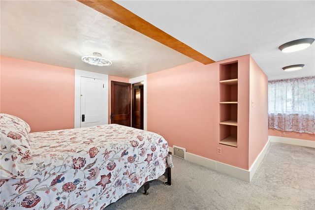 1367 Girard Street, Akron, OH 44301