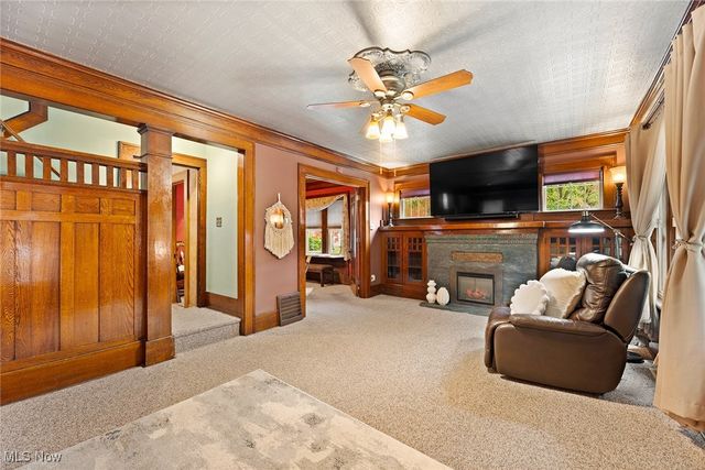 1367 Girard Street, Akron, OH 44301