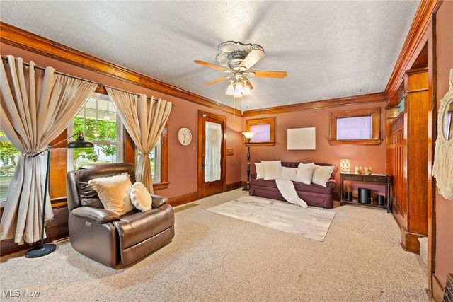 1367 Girard Street, Akron, OH 44301