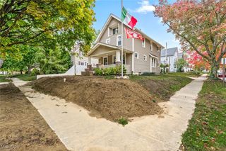 1367 Girard Street, Akron, OH 44301