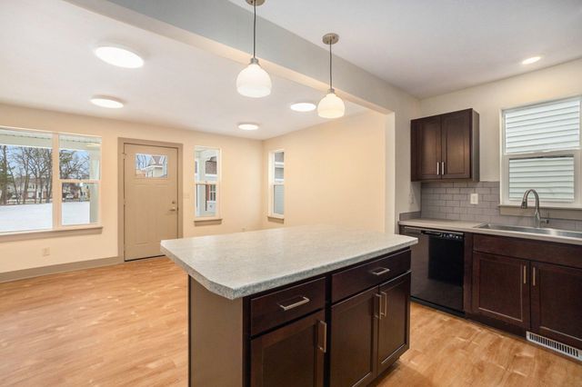 2098 Linden Avenue SE, Grand Rapids, MI 49507