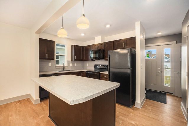 2098 Linden Avenue SE, Grand Rapids, MI 49507