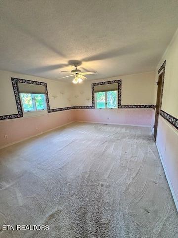 5185 Crossville Hwy, Sparta, TN 38583