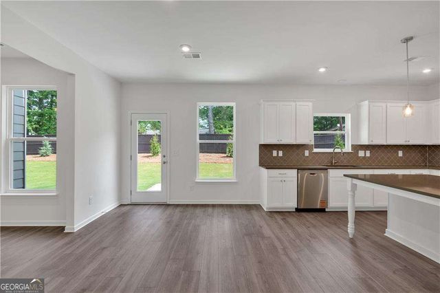 360 Waterbluff Drive, Mableton, GA 30126