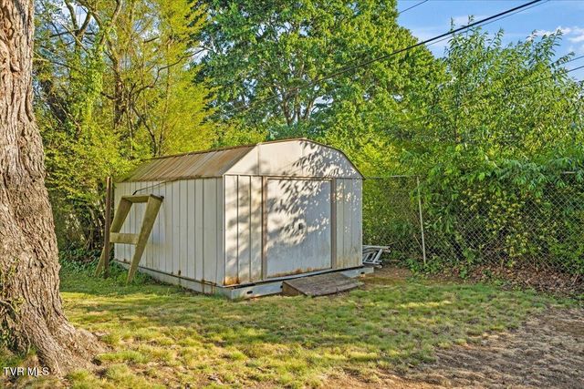 110 Neal Drive, Bristol, TN 37620