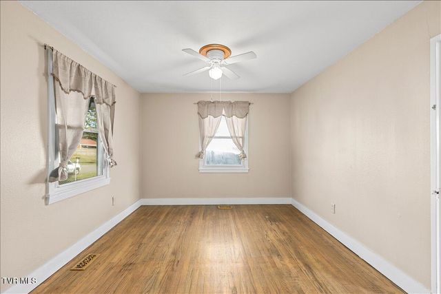 110 Neal Drive, Bristol, TN 37620