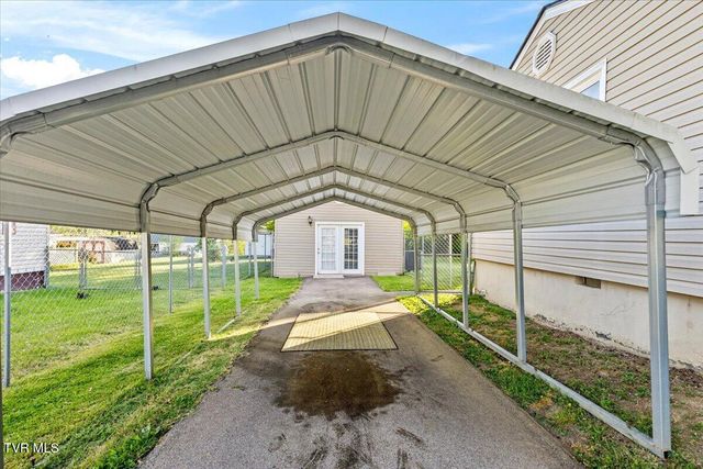 110 Neal Drive, Bristol, TN 37620