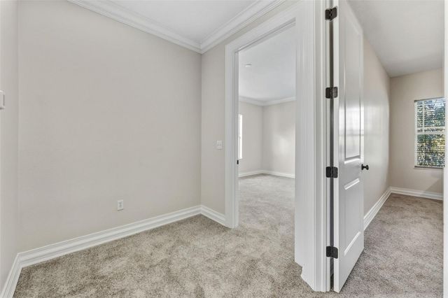 2722 N MYRTLE AVENUE, Tampa, FL 33602