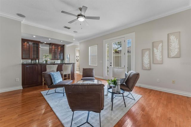 2722 N MYRTLE AVENUE, Tampa, FL 33602