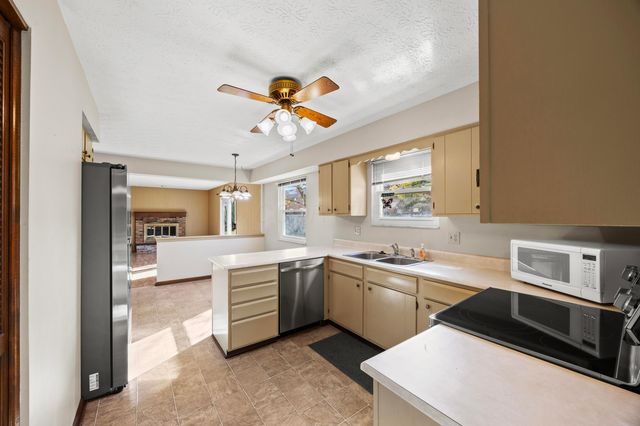 1297 Slade Avenue, Columbus, OH 43235