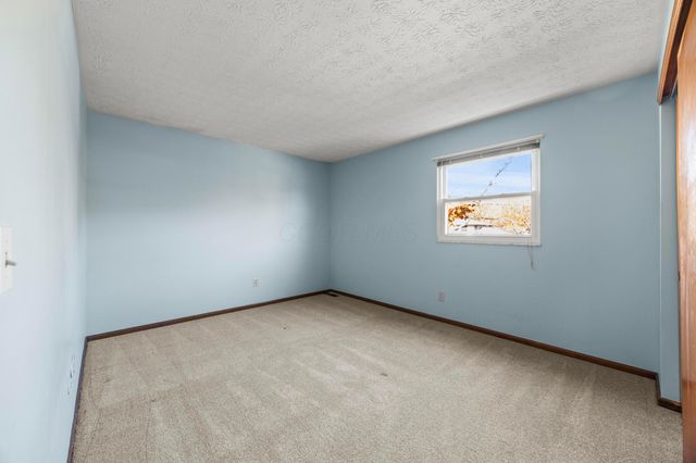 1297 Slade Avenue, Columbus, OH 43235