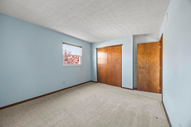 1297 Slade Avenue, Columbus, OH 43235