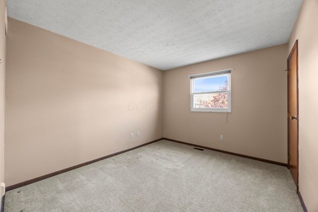 1297 Slade Avenue, Columbus, OH 43235