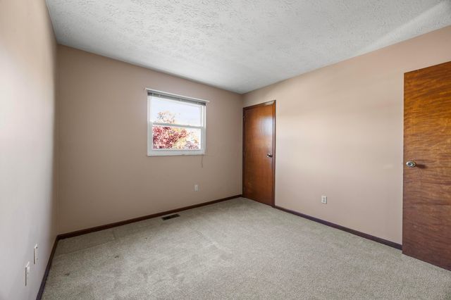 1297 Slade Avenue, Columbus, OH 43235