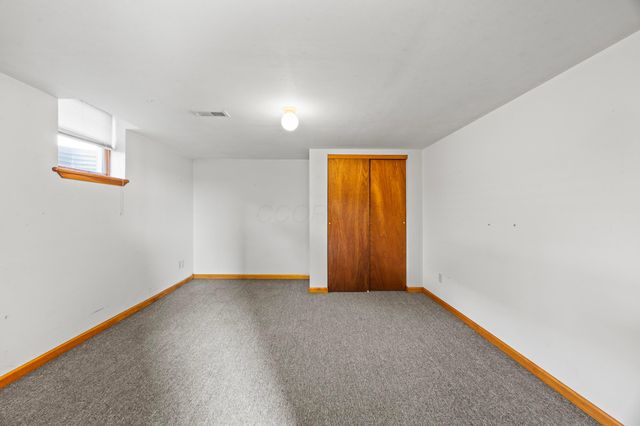 1297 Slade Avenue, Columbus, OH 43235