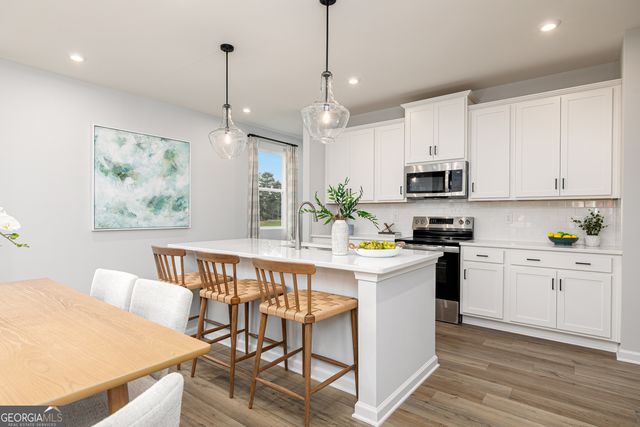 862 Leraes Way, Loganville, GA 30052