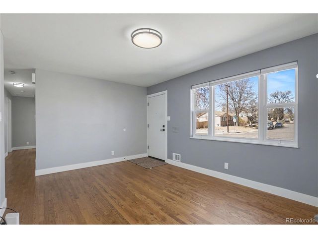 1560 E 112th Pl, Northglenn, CO 80233