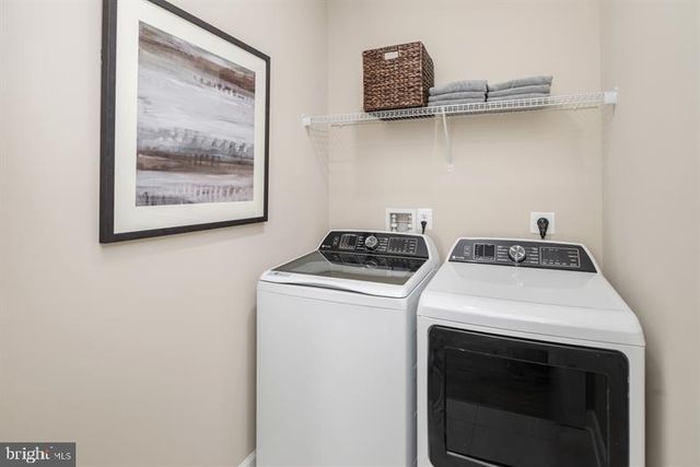 9415 FOUNDERS LN, Perry Hall, MD 21128