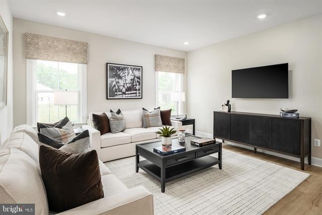 9415 FOUNDERS LN, Perry Hall, MD 21128