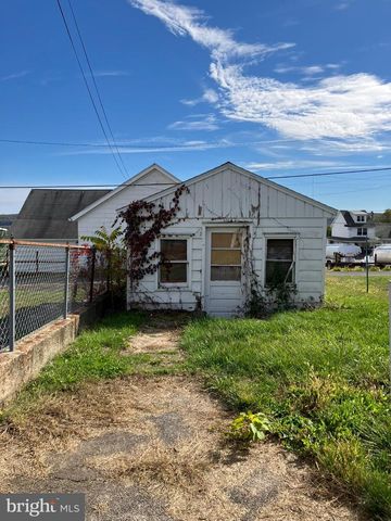 244 E NORTH ST, Marion Heights, PA 17832