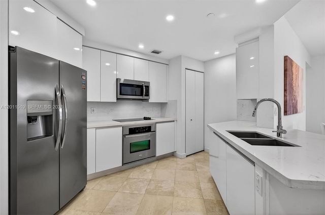 705 Crandon Blvd 506, Key Biscayne, FL 33149
