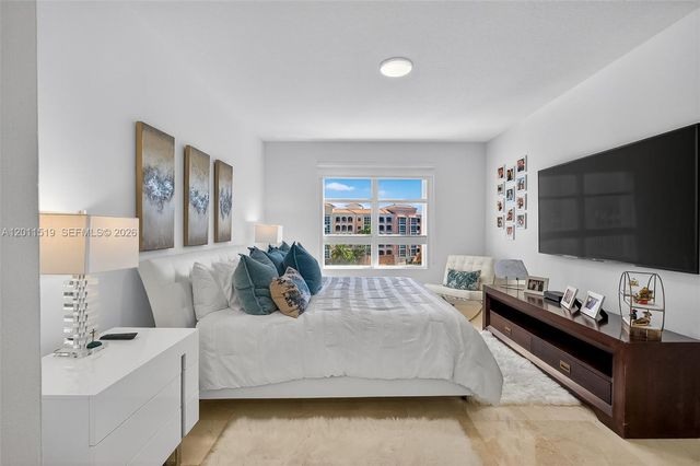 705 Crandon Blvd 506, Key Biscayne, FL 33149