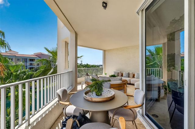 705 Crandon Blvd 506, Key Biscayne, FL 33149