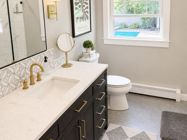 100 Sutton Hill Rd, North Andover, MA 01845