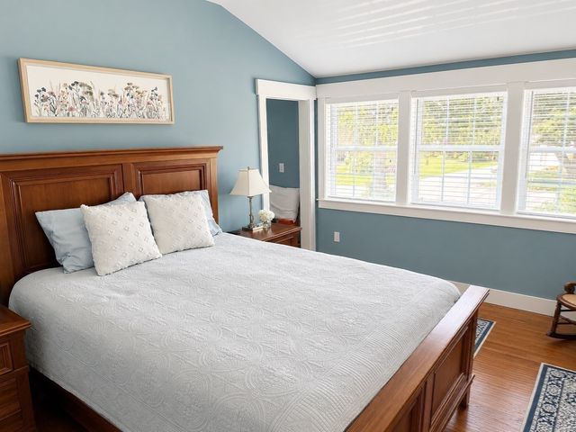 100 Sutton Hill Rd, North Andover, MA 01845