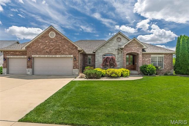8422 Treybrooke Place, O'fallon, IL 62269